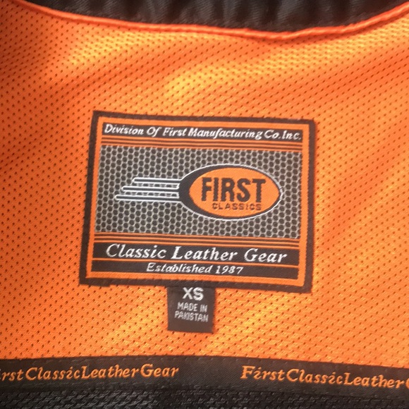 NEW! 100% genuine leather•XS•open adjustable leather tie sides• snap closure• - Picture 9 of 15